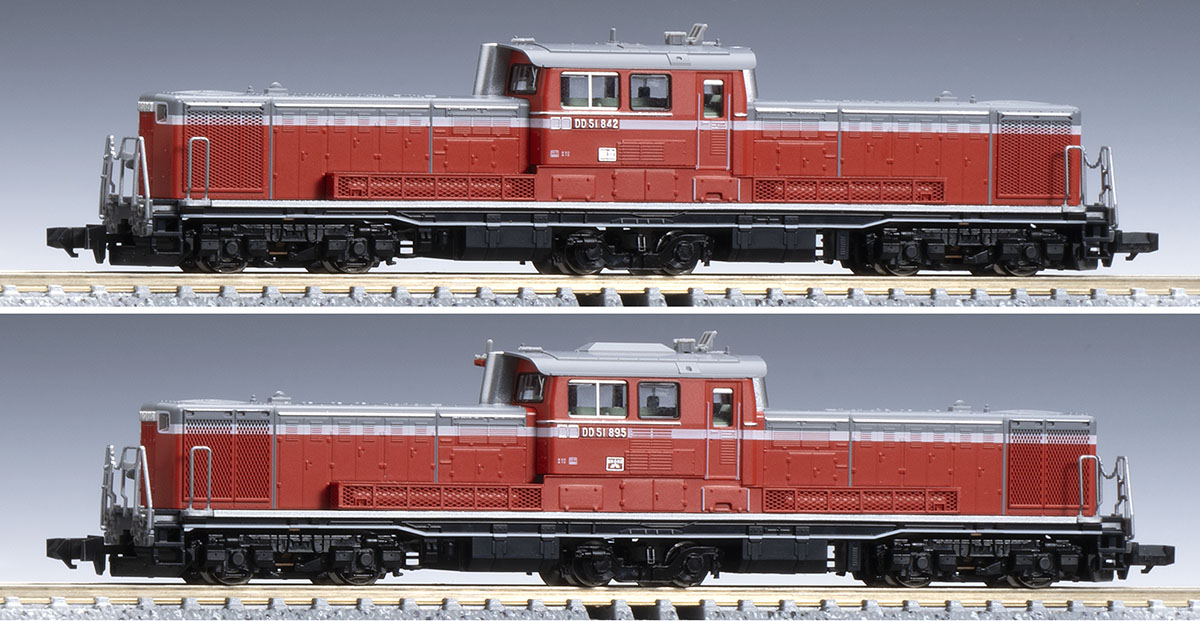 842・895号機の側面と装飾。写真：TOMIX／トミーテック公式商品資料。