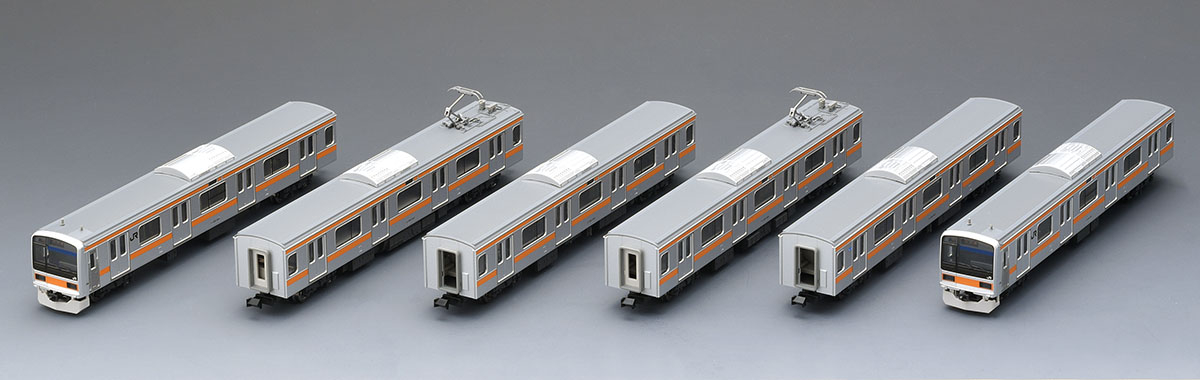 両先頭車と動力車を含む基本6両。模型写真：TOMIX公式商品資料。